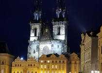 20181229-165339  Old Square & The Church of Our Lady before Týn