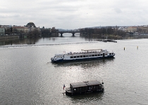 20181231-810 8881  Tour Boats on the Vltava River